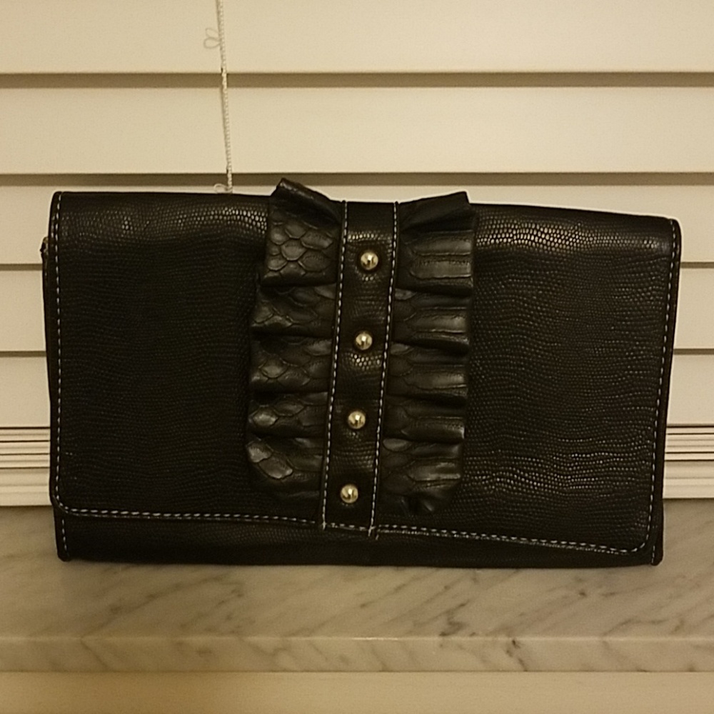 Black clutch purse